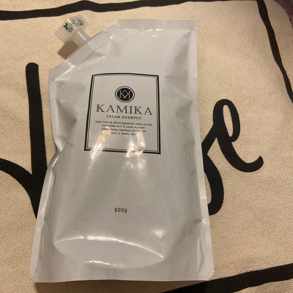 KAMIKAクリームシャンプー