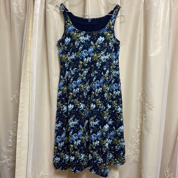 ユニクロ studio sanderson 花柄ワンピース カップ付き