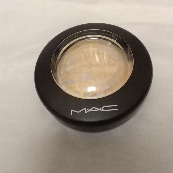MAC ミネラライズ スキンフィニッシュライトカスペード (フェイスパウダー)