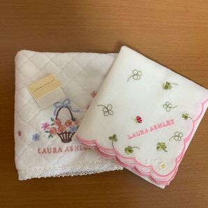 新品未使用 タグ付き ローラアシュレイ ハンカチ2枚