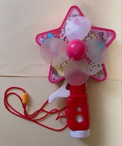 ハンディーファン【ミニ扇風機】サンリオ 電池不要 マイメロディ キティ キキララ ポムポムプリン シナモンロール