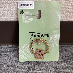 ゴールド ブローチ 夏目友人帳 ニャンコ先生 アクセサリー