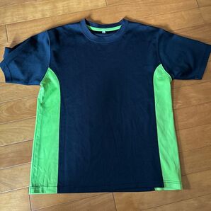 半袖Tシャツ 黒×黄緑 ライン入り Mサイズ
