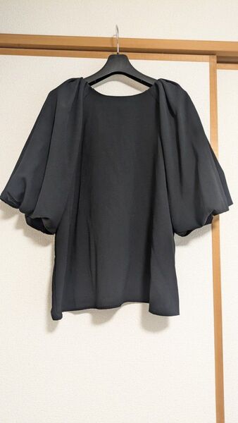 Rag out パフスリーブトップス 黒 未使用