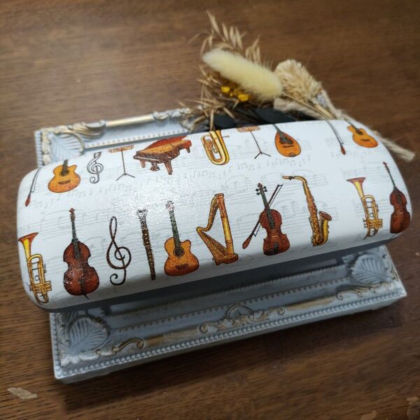 ♪メガネケース 眼鏡 楽器 音楽柄 デコパージュ ハンドメイド♪
