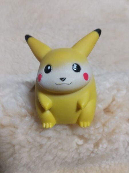 ポケモン ピカチュー 手のひらピカチュー 光るピカチュー