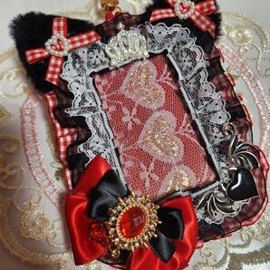 ハンドメイド 硬質ケースデコ B8 赤 黒 猫耳 耳付き ロゼット 痛ロゼット