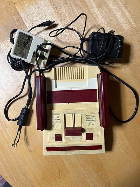 ファミコン 任天堂 Nintendo ファミリーコンピューター 本体