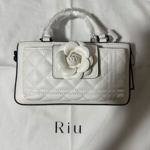 Riu 即完売商品 Rose phone bag rちゃん