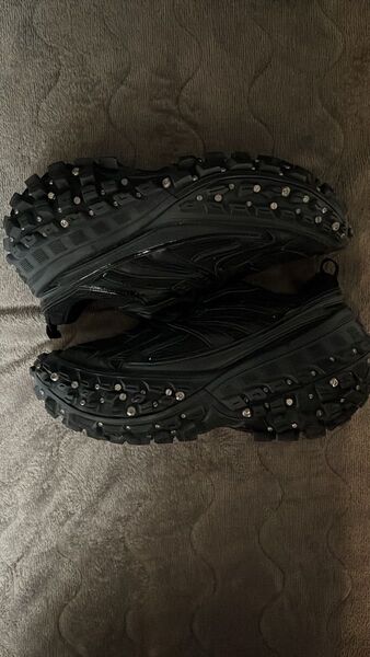 BALENCIAGA bouncer defender screw 44