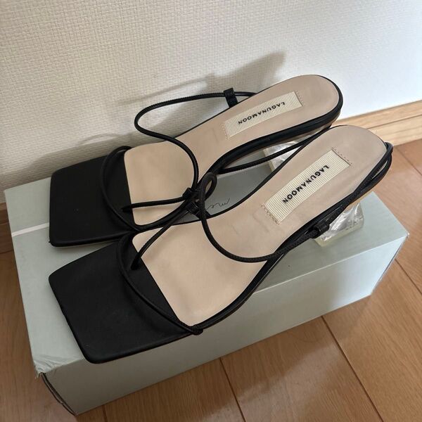LAGUNAMOON クリアヒールスクエアトゥサンダル M ブラック