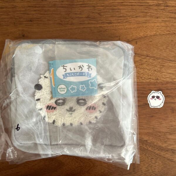 新品未使用ちいかわ もこもこポーチラッコ