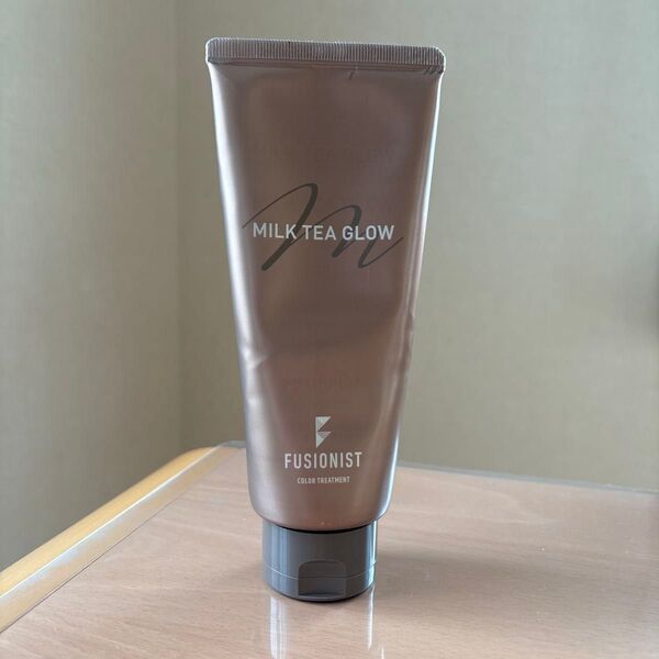フュージョニストMILK TEA GLOW カラーヘアトリートメント