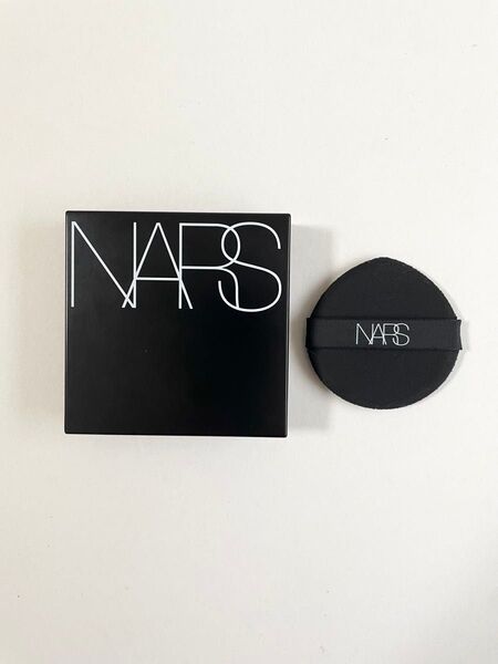 NARS ファンデーションケース&未使用パフ