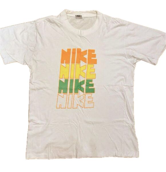 ヴィンテージ NIKE タグ 4連ゴツナイキ Tシャツ