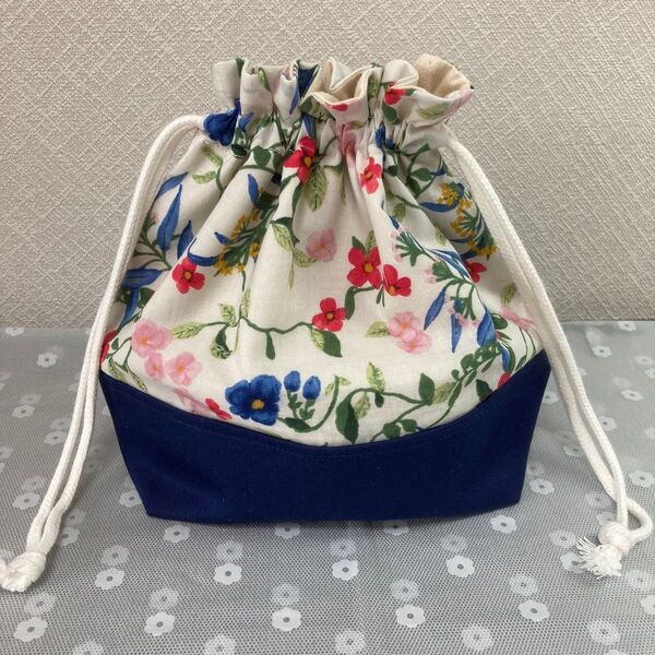 ハンドメイド お弁当巾着袋 花柄 ネイビー