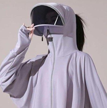 グレー つば付き ラッシュガード レディーストップス フェイスカバー指穴付き ショート丈 トップス 紫外線対策 UV対策 パーカー