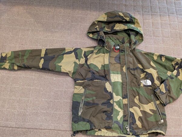 THE NORTH FACE キッズ マウンテンパーカー 迷彩柄