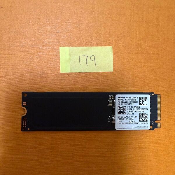 179時間 同梱可能 NVME 256Gb M.2 2280 SSD