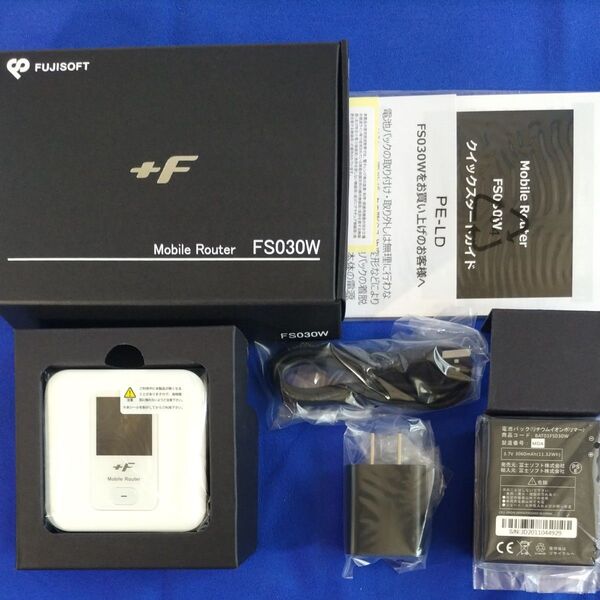 富士ソフト(Fujisoft) +F FS030W(シャインホワイト) モバイルWi-Fiルーター SIMフリー ほぼ新品