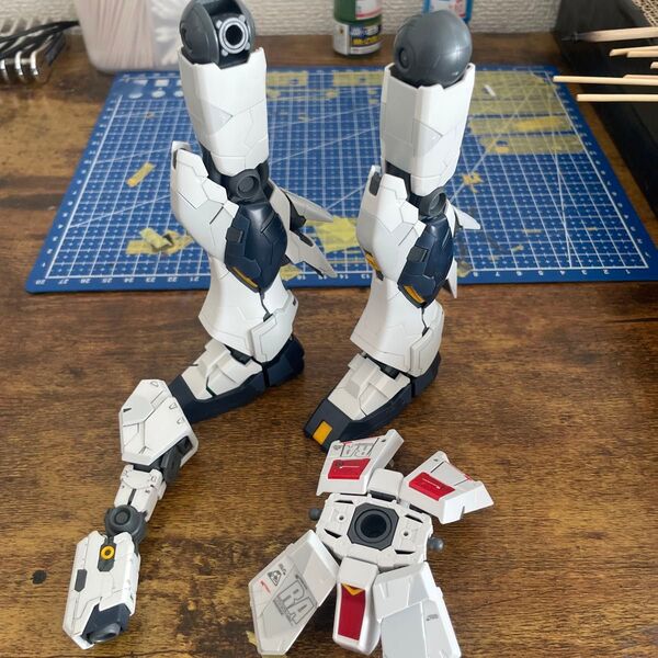 νガンダム mgジャンクパーツ腕脚腰ユニコーン ガンプラプラモ