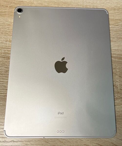 iPad Pro 第3世代 12.9インチ シルバー 64GB Wi-Fiモデル MTHP2J/A