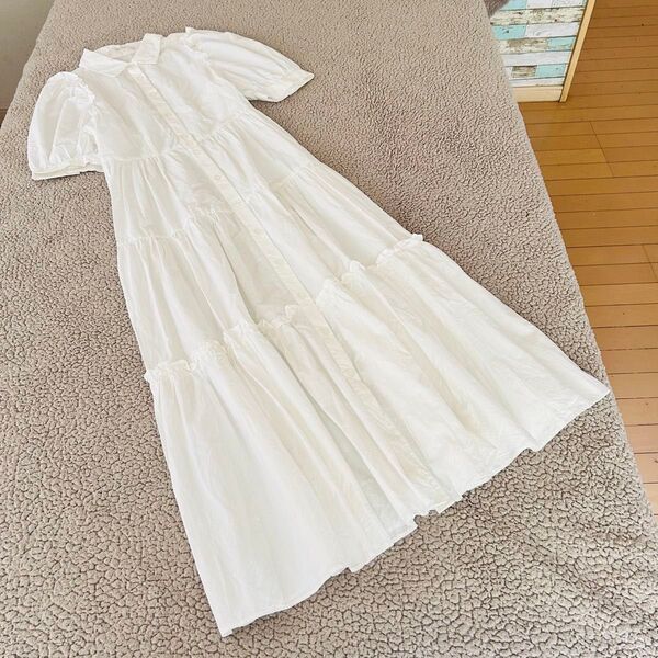清楚 ナイスクラップ ロング ワンピース【F】白 ティアード フリル 半袖 ゴム 上品 前開き ボタン