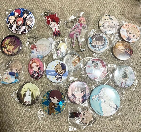 画像3枚 アニメグッズ まとめ売り 缶バッジ アクキー