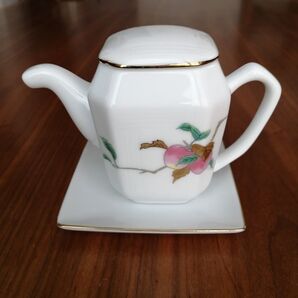 【美品】白磁 卓上調味料入れ りんご模様 金彩