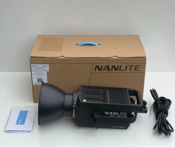 NANLITE FS-300B 撮影用ライト 高出力350W 色温度2700-6500K バイカラー LED ナンライト