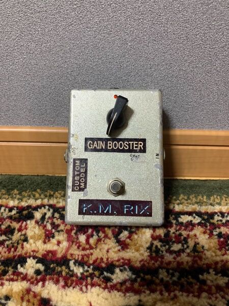 K.M.RIX GAIN BOOSTER エフェクター