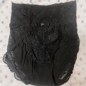 新品タグ付 BRADELIS NEWYORK ヒップメイクレーシーショーツ 補正ショーツ (M) ブラック