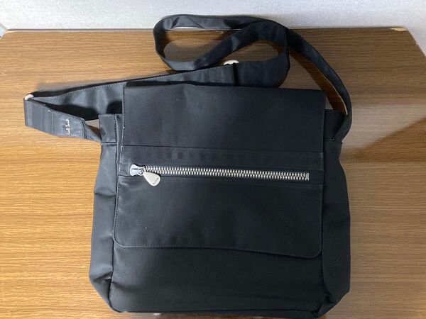Paul Smith ショルダーバッグ ブラック ナイロン