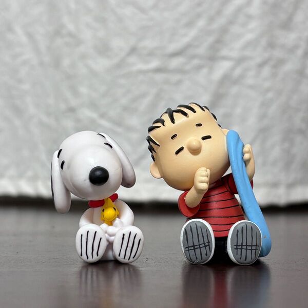 PEANUTS フィギュア 肩ズンFig. ガチャガチャ