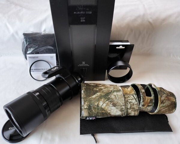 OLYMPUS M.ZUIKO DIGITAL ED 300mm F4 IS PRO レンズカバー、レンズフィルター込み 極美品