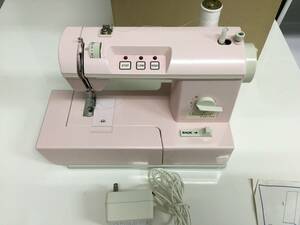 電子ミシン　二コルスクイン　詳細不明　軽量コンパクト　中古品　年代物　　