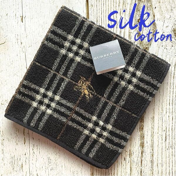 ■未使用■バーバリー シルク混 タオル ハンカチ ノバチェック ホースマーク 刺繍 黒 BURBERRY