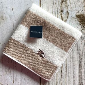 ■未使用■バーバリー ハンカチ ホースマーク 刺繍 ボーダー ベージュ BURBERRY