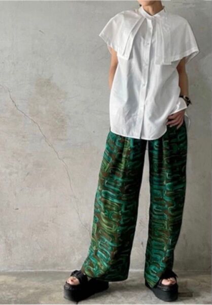 TRANOI/トラノイ big collar blouse グリーン ケープブラウス