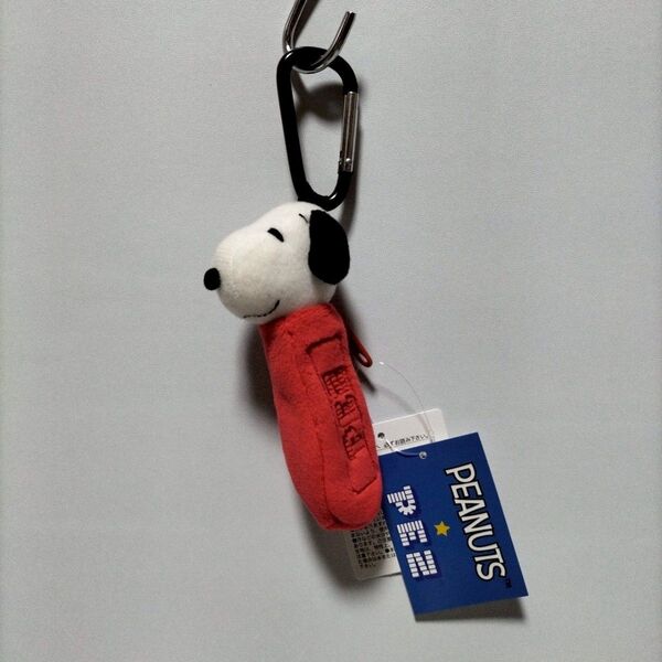 新品SNOOPYスヌーピーPEANUTS PEZペッツ リップケースキーリングキーホルダーバッグチャームクラシック PLAZA限定