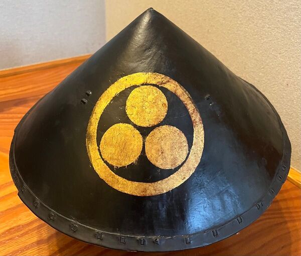 丸に三ツ星紋 陣笠 時代物 希少 金蒔絵 木製