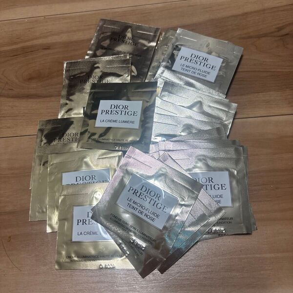 Dior プレステージ ル フルイド タン ドゥ ローズ リキッドファンデーション 1N 1ml×15枚