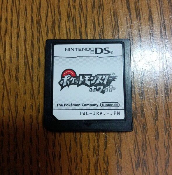 ニンテンドーDSソフト ポケットモンスター ホワイト 中古品 ソフトのみ 起動確認済み