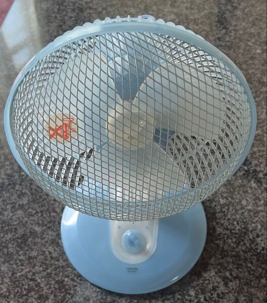 【あると便利品 わりと美品】YAMAZEN 卓上扇風機 デスクファン テーブル扇風機 小型扇風機 自動首振り 上下可動 風量調整