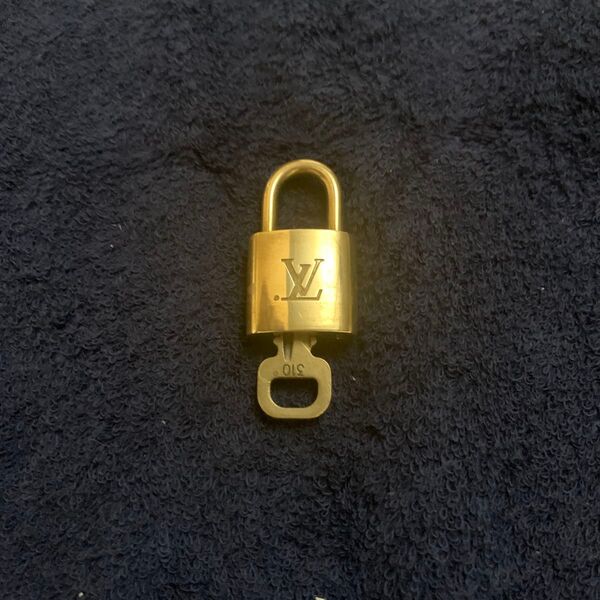 LOUIS VUITTON ルイヴィトン バドロック 南京錠 鍵付き 321