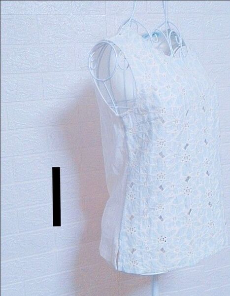 【USED/送料込】NARACAMICIE I 白のノースリーブトップス 刺繍 花柄 カットソー タンクトップ