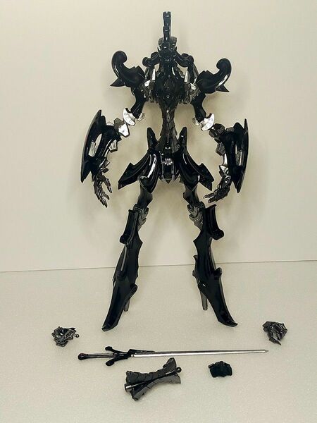 VSMS 1/100 ダッカス・ザ・ブラックナイト 全塗装組立済 ボークス
