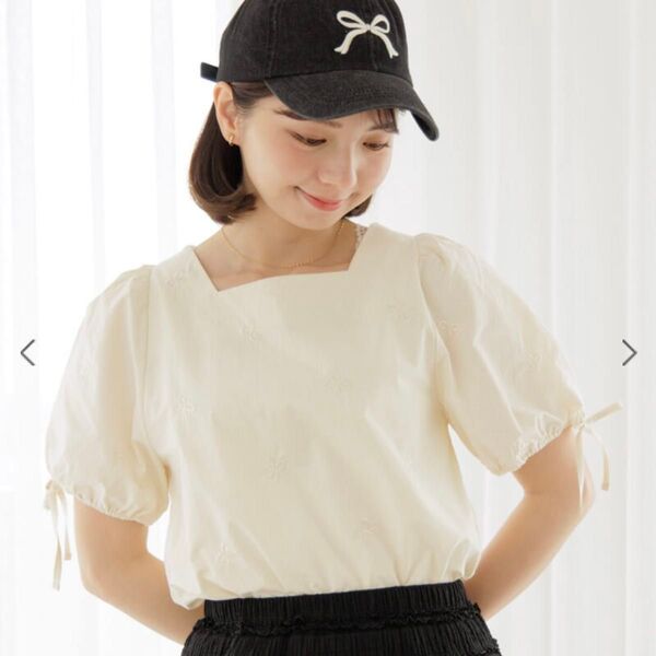 flower リボン柄 ブラウス パフスリーブ エンブロイダリー スクエアネック ribbon EMB blouse 半袖