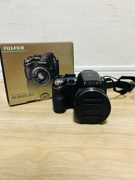 FUJIFILM 富士フィルム FinePix S3200 デジタルカメラ