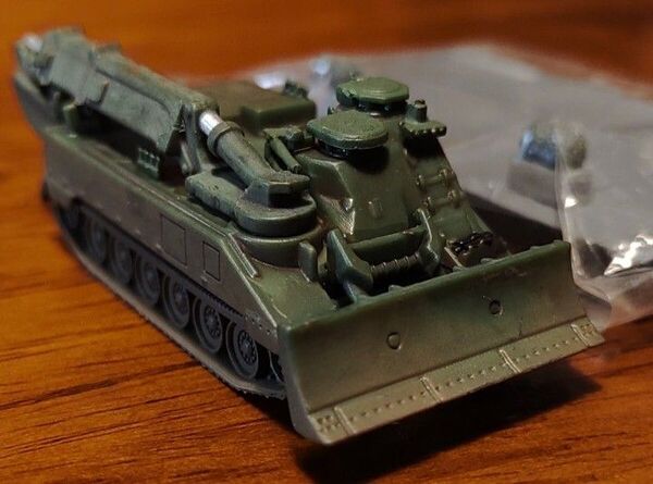 自衛隊制式装備コレクション 1/144 施設作業車(施設科装備) 単色迷彩 JGSDF 陸自 陸上自衛隊 ザッカ PAP 装備大全